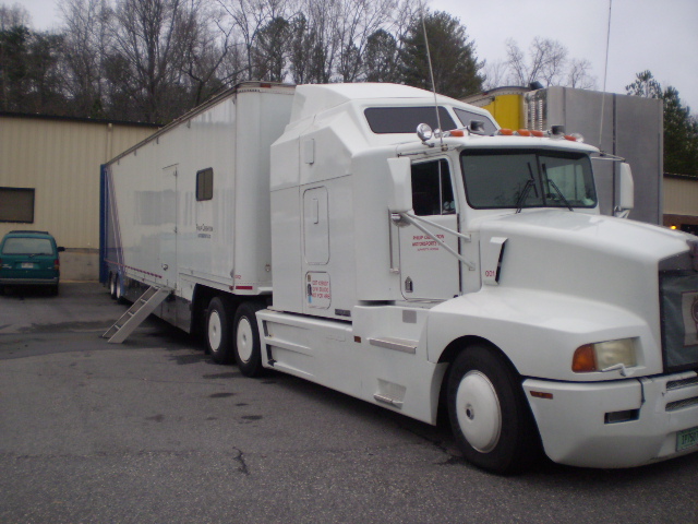 Concept Kenworth T600 Tractor With 48 Ft Race Trailer